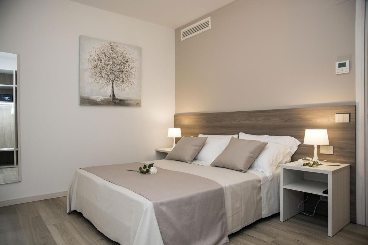 Camelot Appartamenti - Business E Holiday San Martino Buon Albergo Bagian luar foto